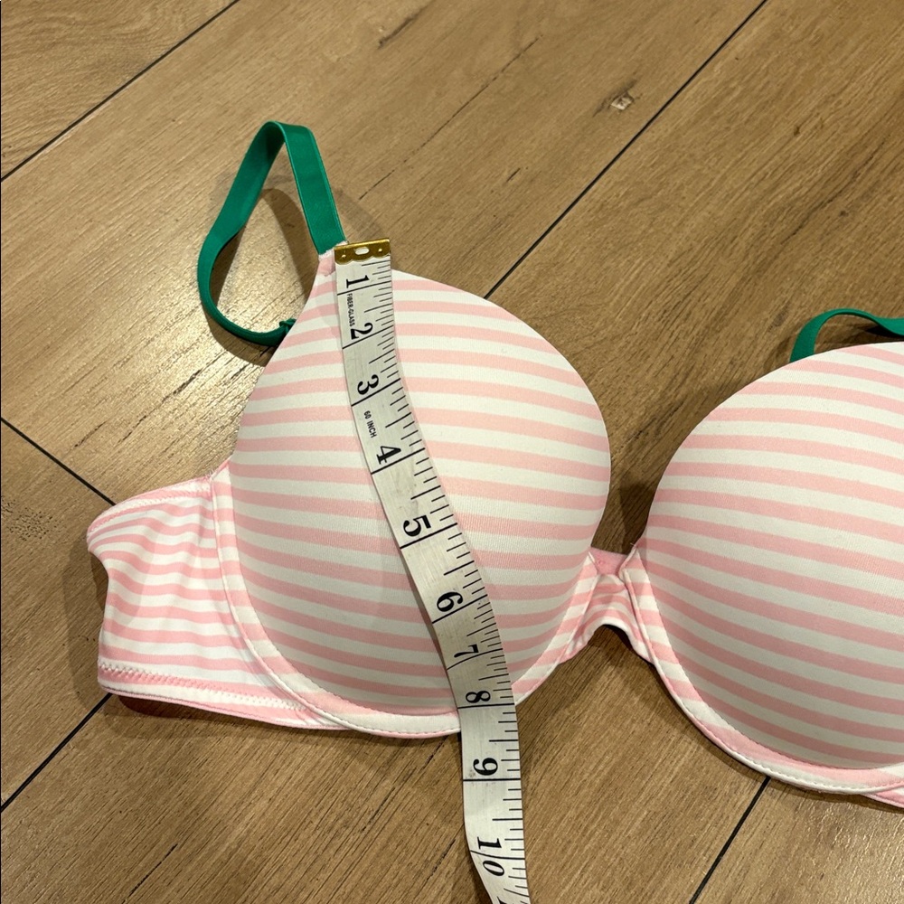 PINK Victoria's Secret Bra Size 36C - Picture 10 of 13